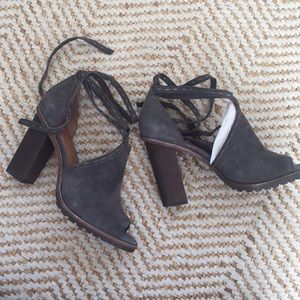 NIB Frye Suzie Pickstitch Lug